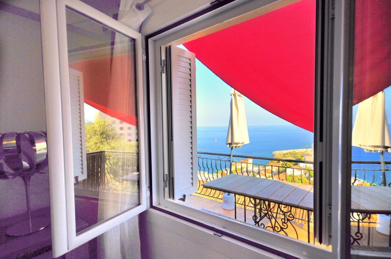 Chez Aline Et Jean Pierre Apartment Toga Bagian luar foto