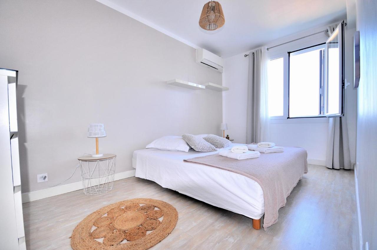 Chez Aline Et Jean Pierre Apartment Toga Bagian luar foto